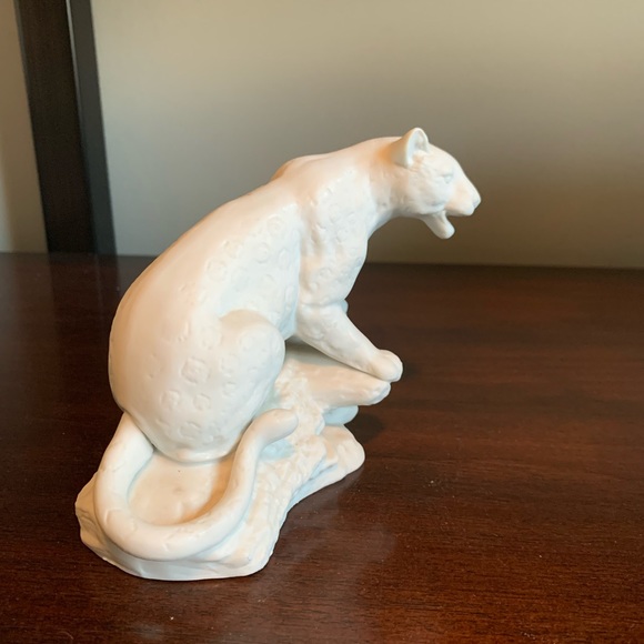 Vintage Aldon porcelain bisque leopard. - Picture 2 of 5